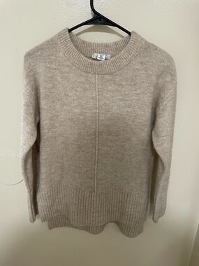 ✨Women’s For The Republic Sweater Size XS